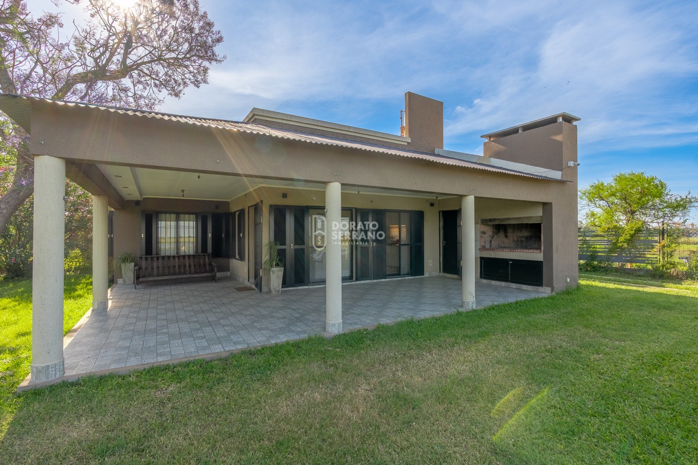 EXTRAORDINARIA! BARRIO GALVEZ - LAGUNA DE LOTTO.