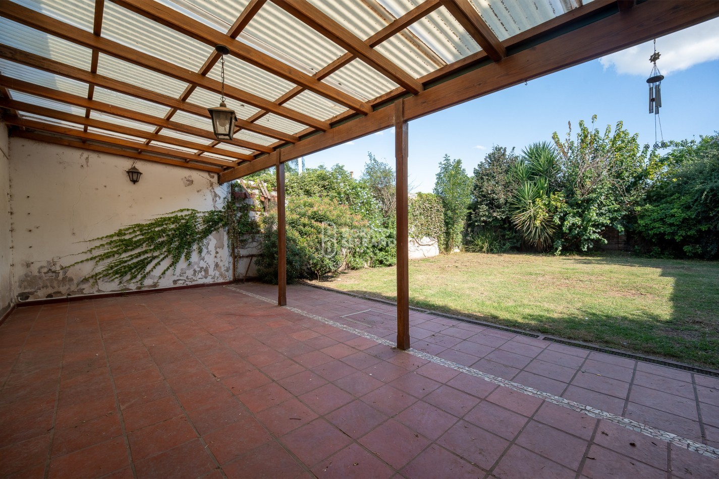 CASA LISTA PARA HABITAR! TODOS LOS SERVICIOS!