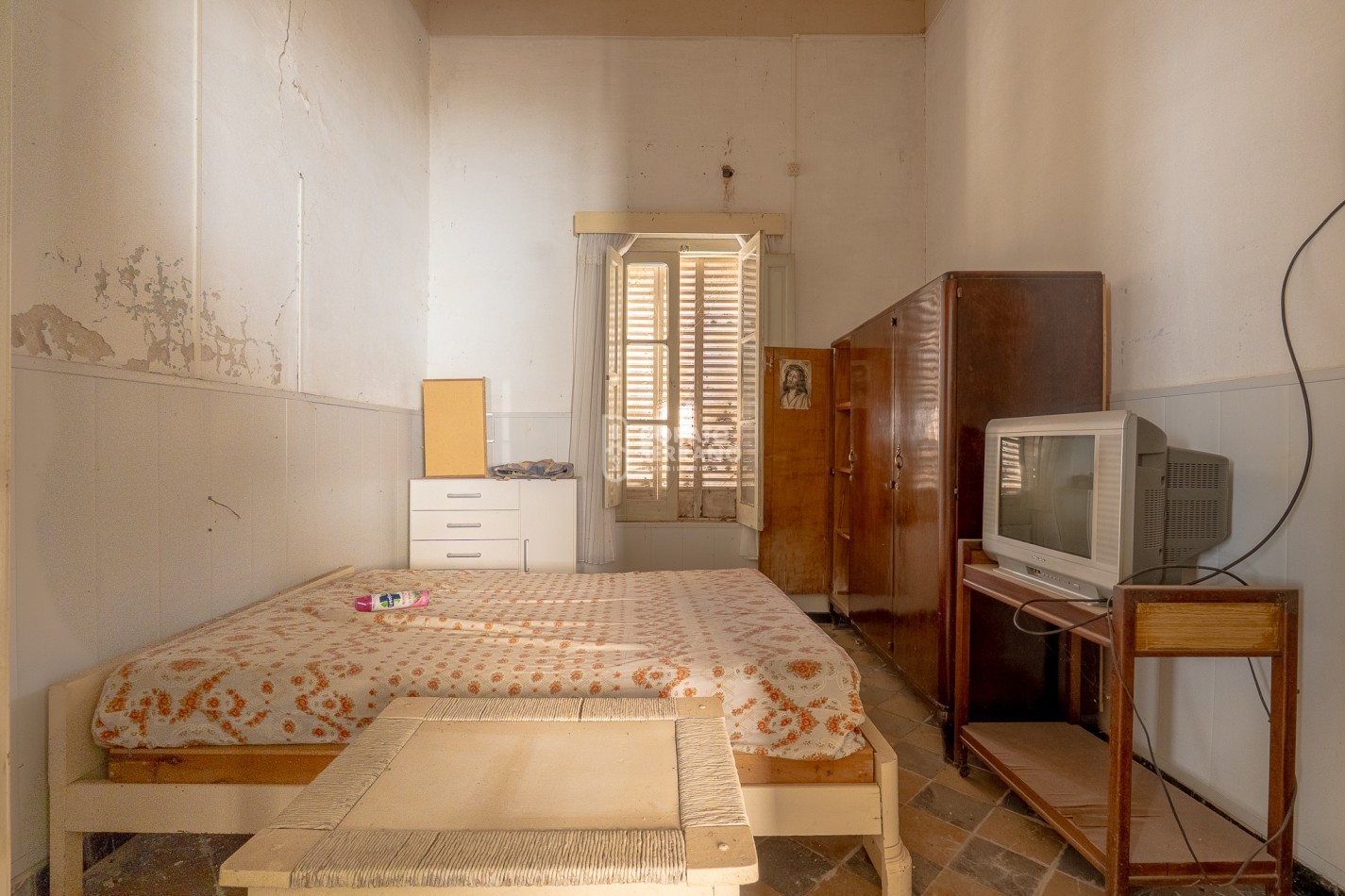 LOTE IDEAL 15X30 - A PASOS DE 20 DE JUNIO! + CASA A RECICLAR O DEMOLER.