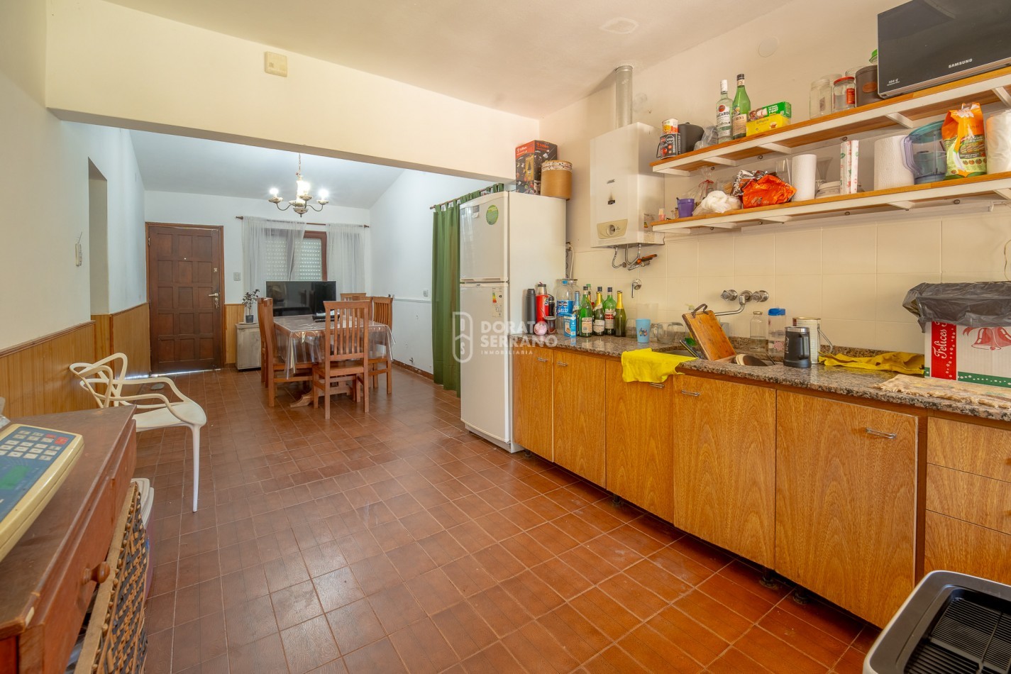 BONITA & LISTA PARA HABITAR! EN ESQUINA!