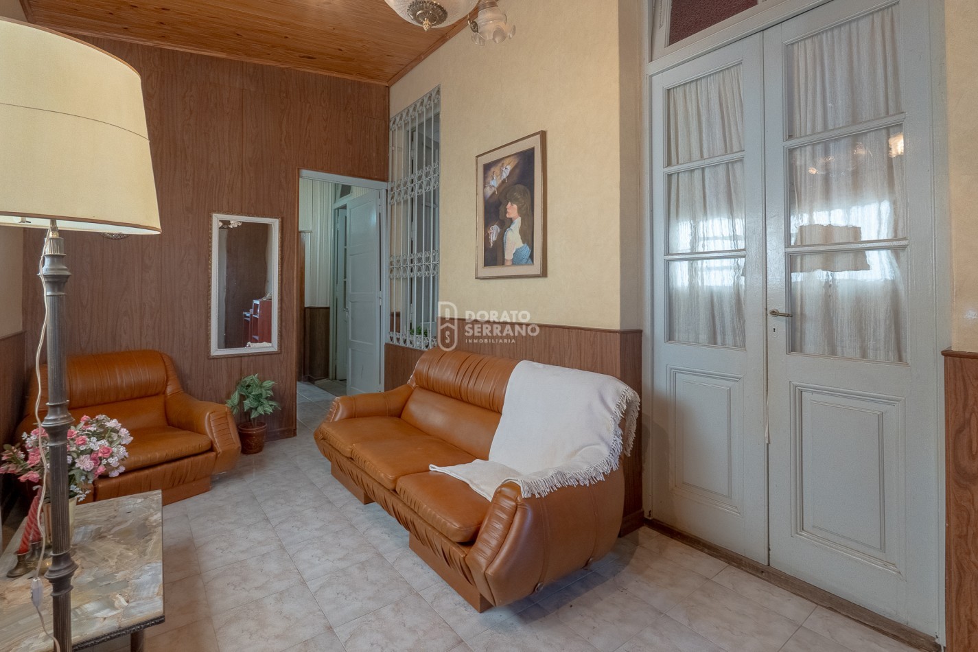 CASA + LOCAL SOBRE AVENIDA! 14 MTS. DE FRENTE!