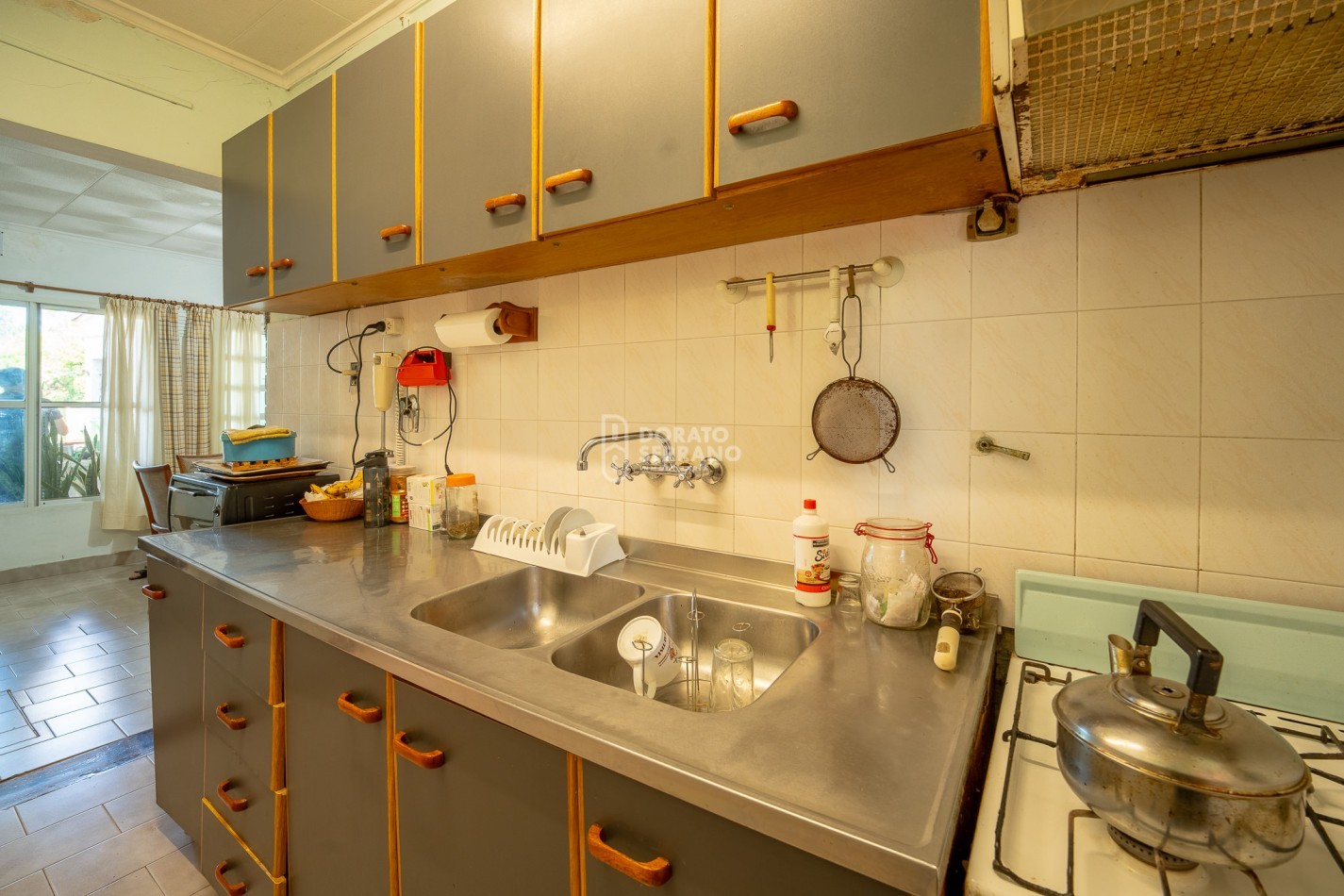 CASA EN BARRIO RESIDENCIAL! LISTA PARA UN NUEVO SUEÑO!