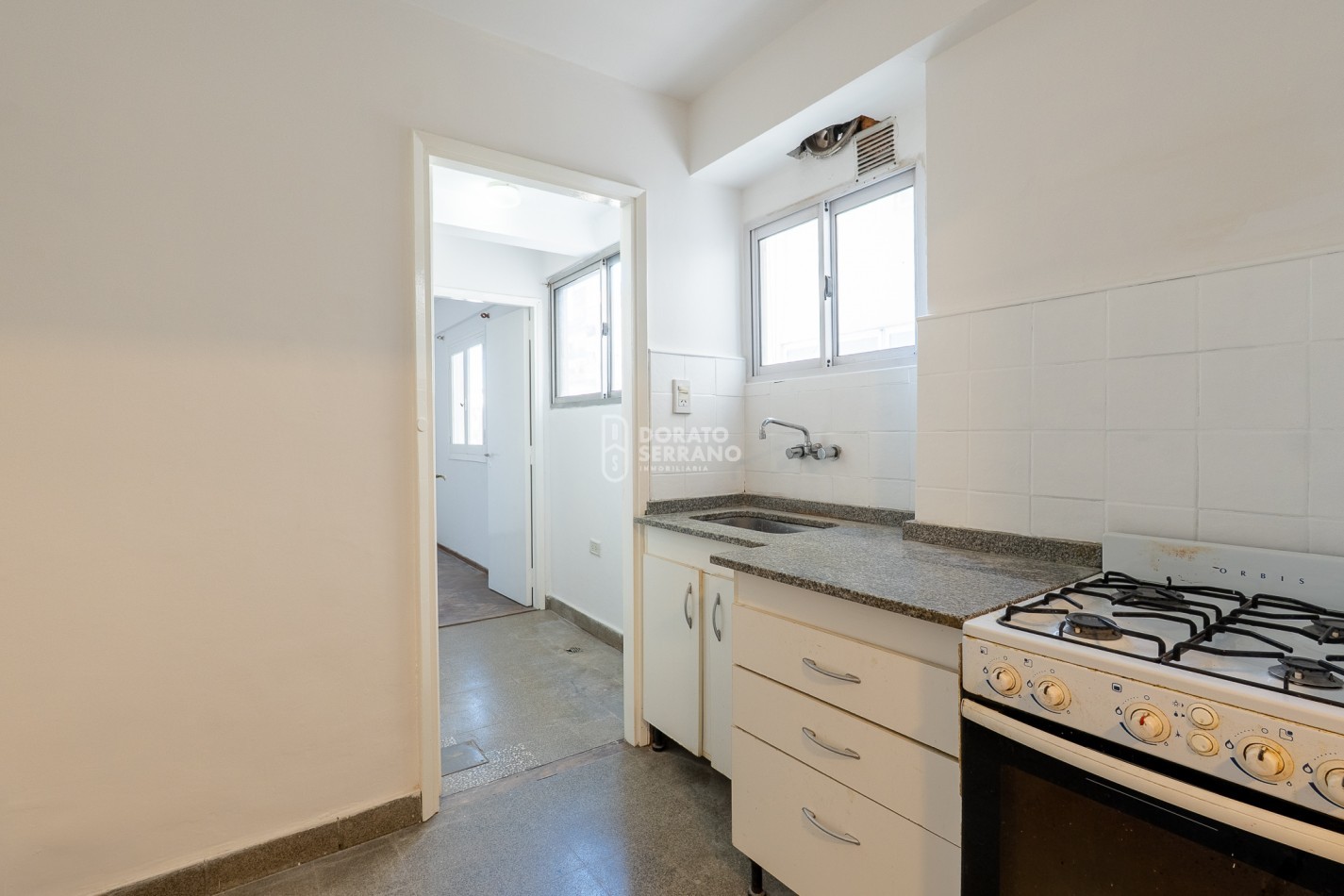 DEPTO. ROSARIO - AMPLIO Y SEÑORIAL.