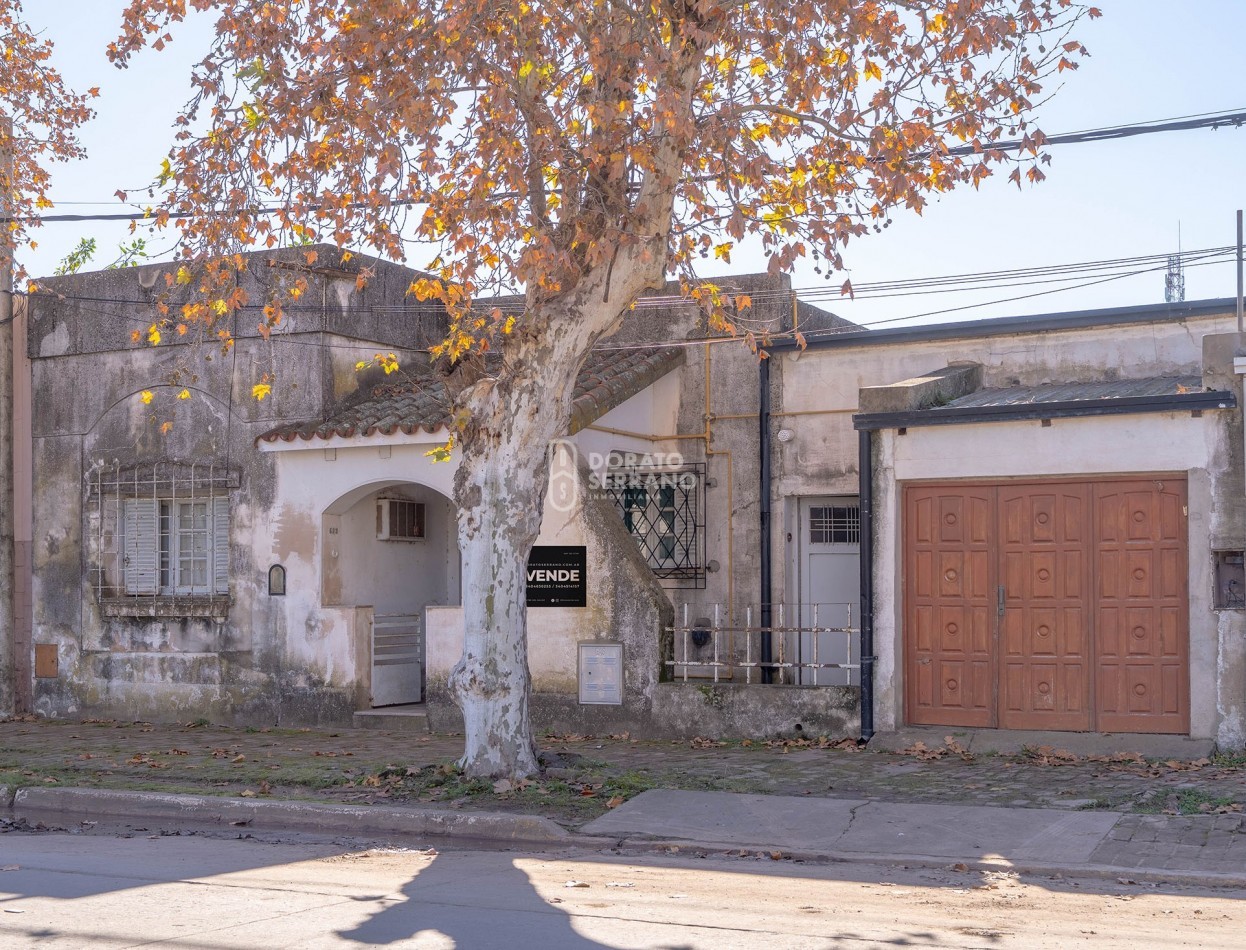 CASA A RECICLAR + GALPON NUEVO!