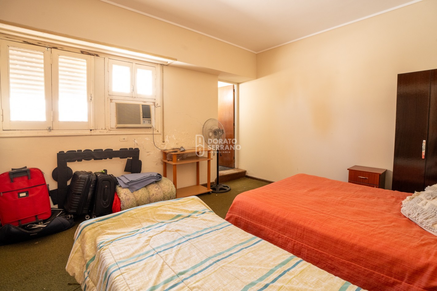 PORTE Y ESTILO PROPIO - AREA CENTRAL!