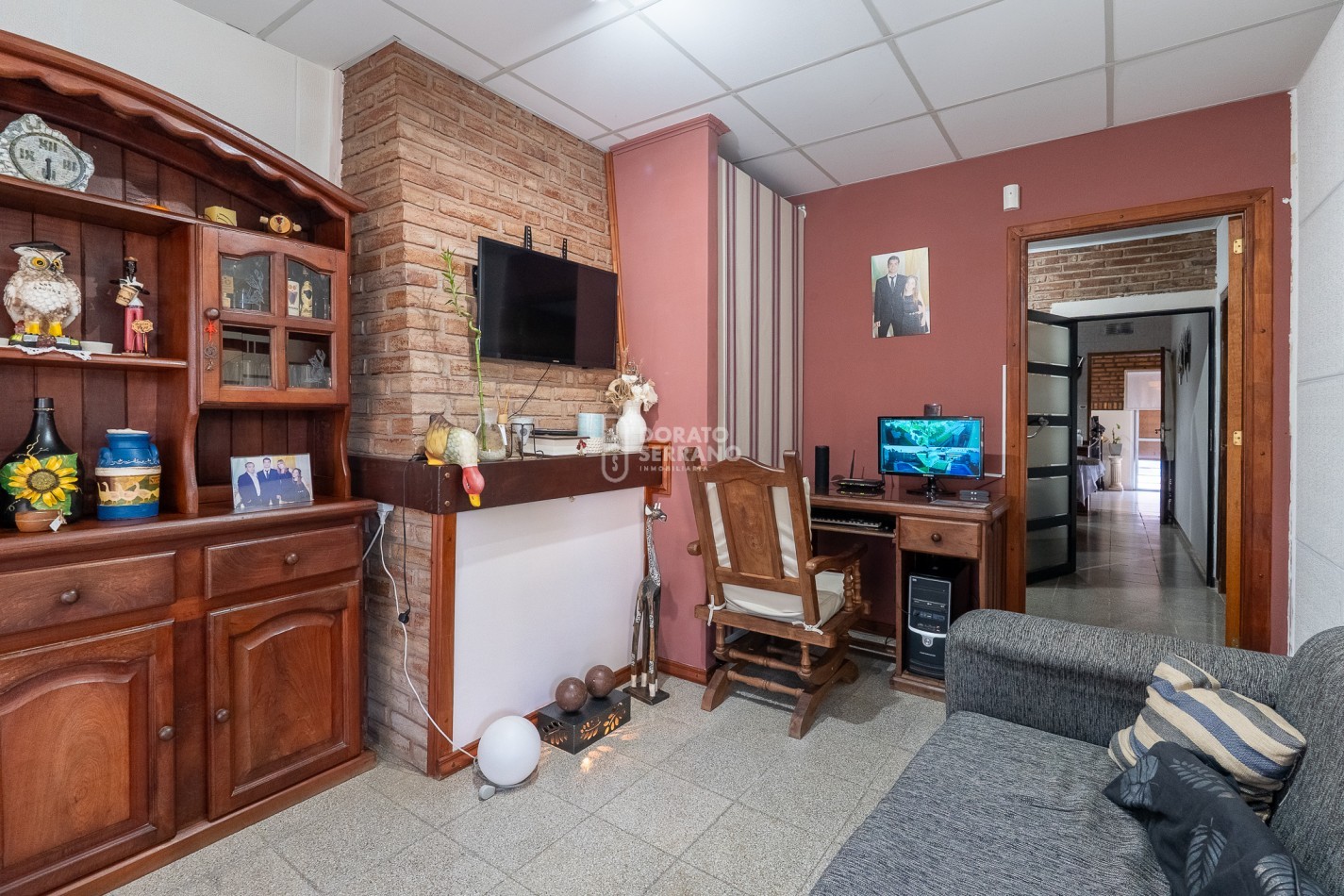 BONITA Y PRACTICA! FLORIDA / RESIDENCIAL!