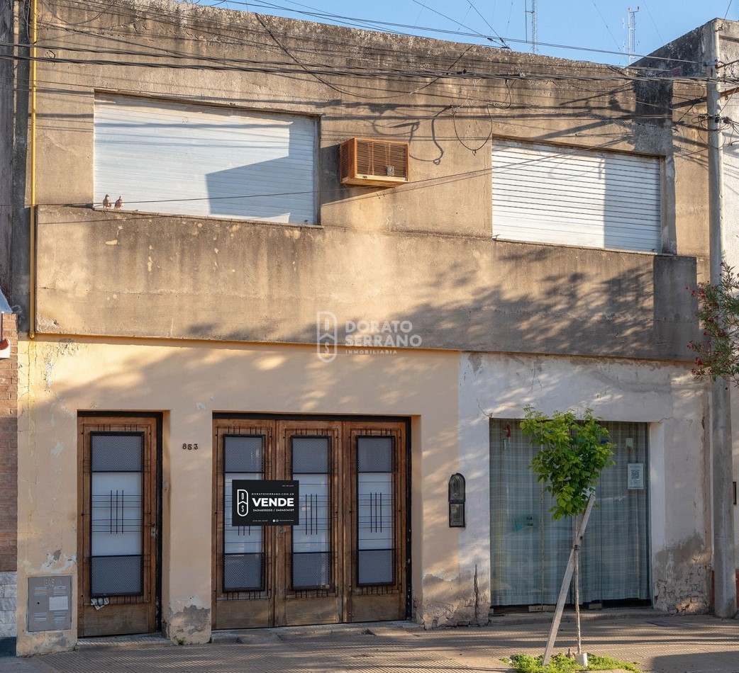 CASA CON LOCAL - PROYECTAR SIN LIMITES! AREA CENTRAL! 