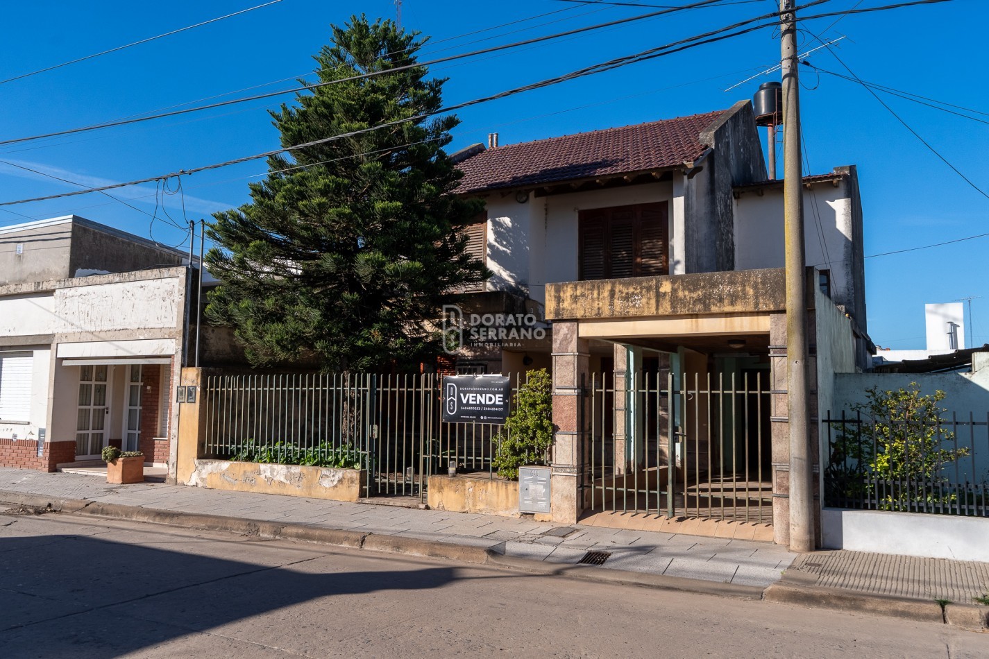 1 CASA DE 2 PLANTAS O 2 DEPTOS. INDEPENDIENTES / A ELECCION! 