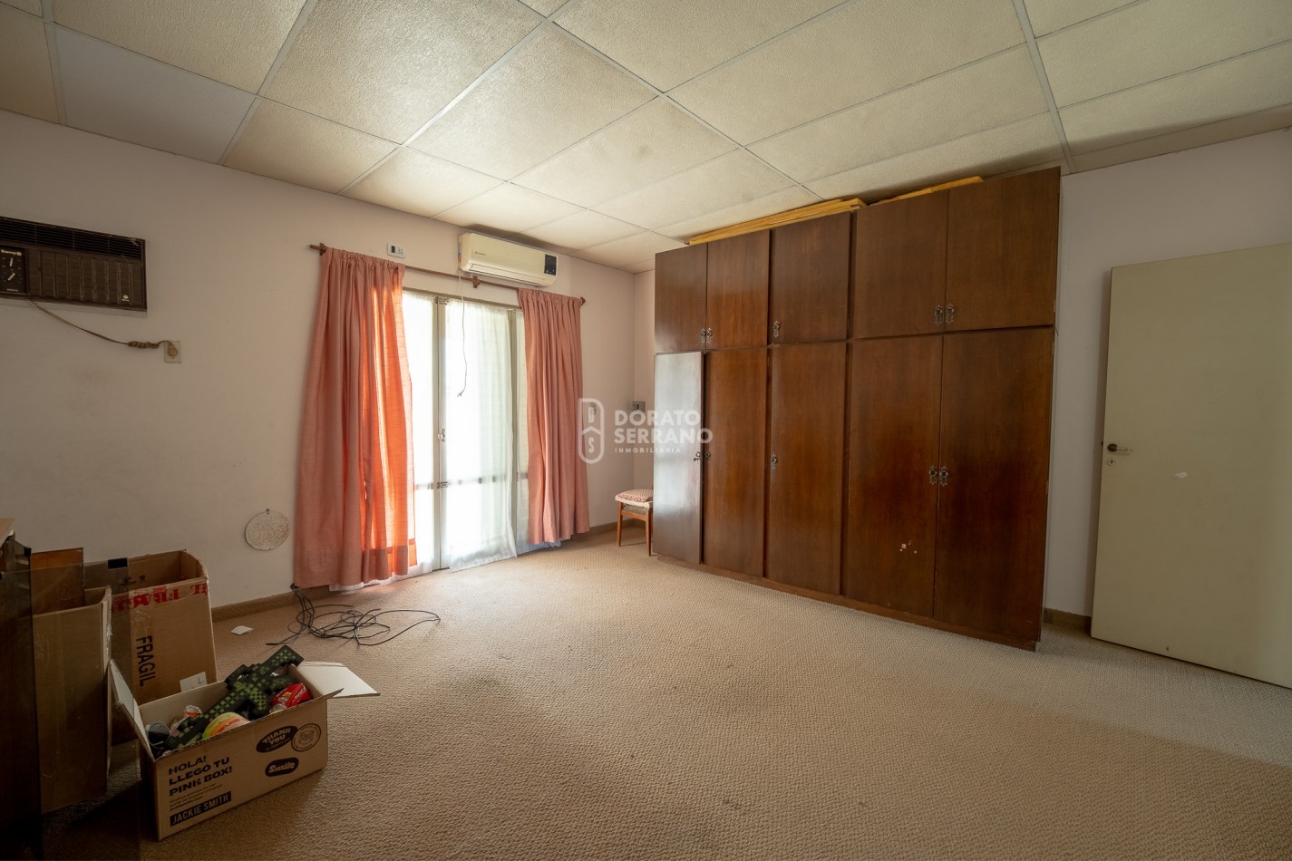 CASA EN BARRIO RESIDENCIAL! LISTA PARA UN NUEVO SUEÑO!