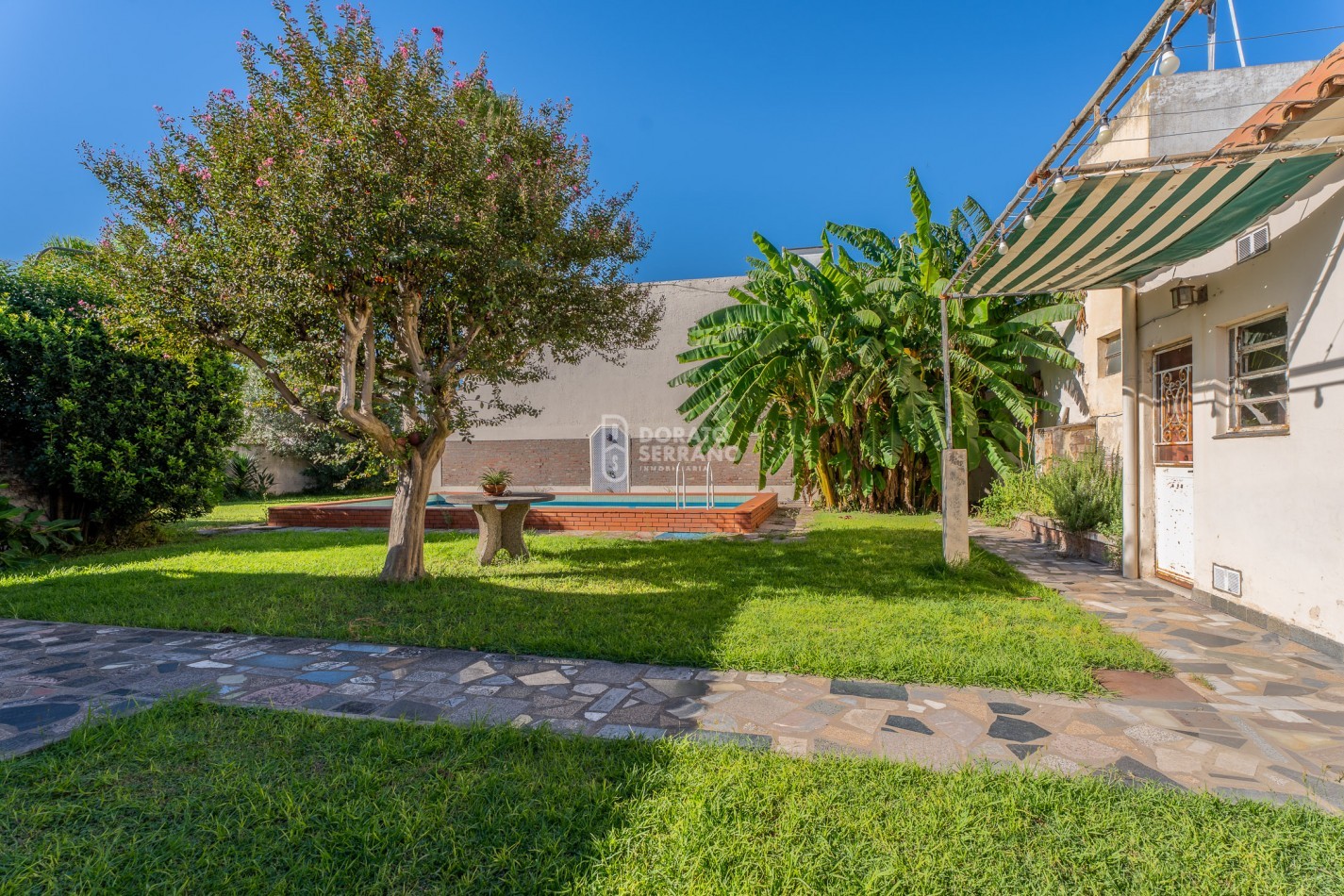 PORTE Y ESTILO PROPIO - AREA CENTRAL!