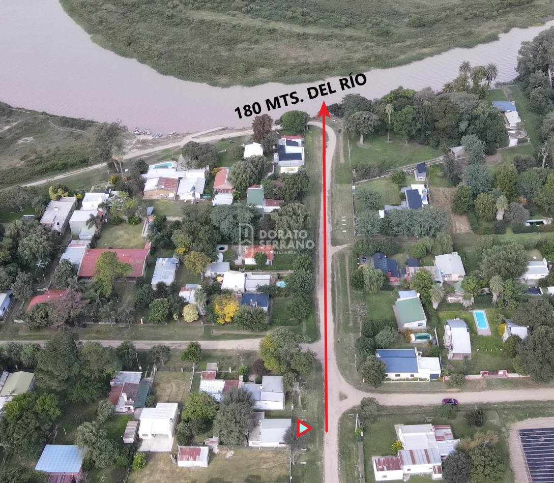 CASA EN EL RIO - BARRIO GALVEZ - PRACTICA Y BIEN UBICADA!