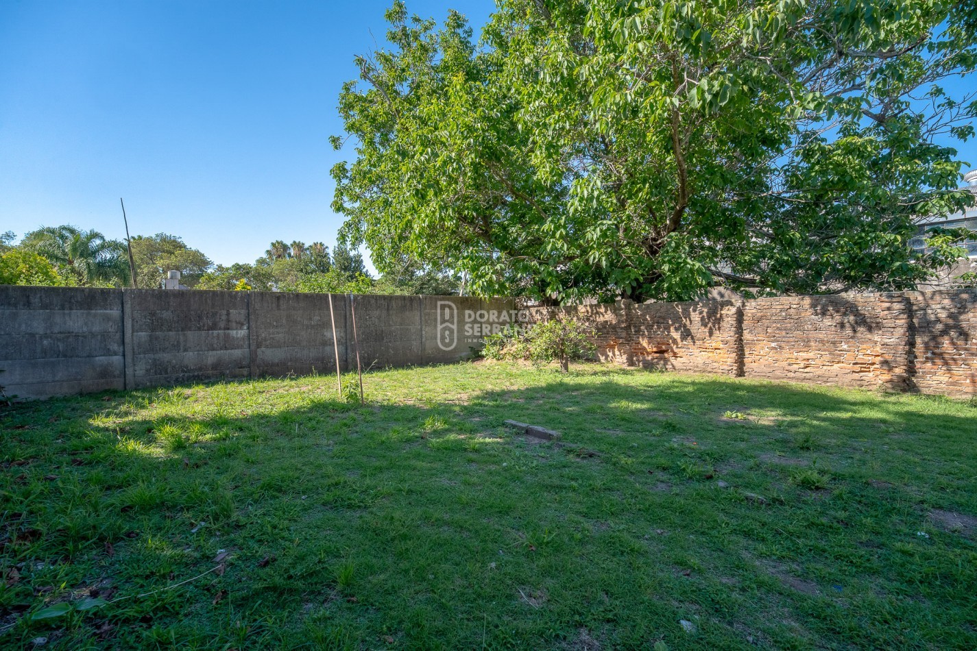 COMPLEJO DE 3 DEPTOS. CENTRICOS + PLUS: LOTE REMANENTE!  