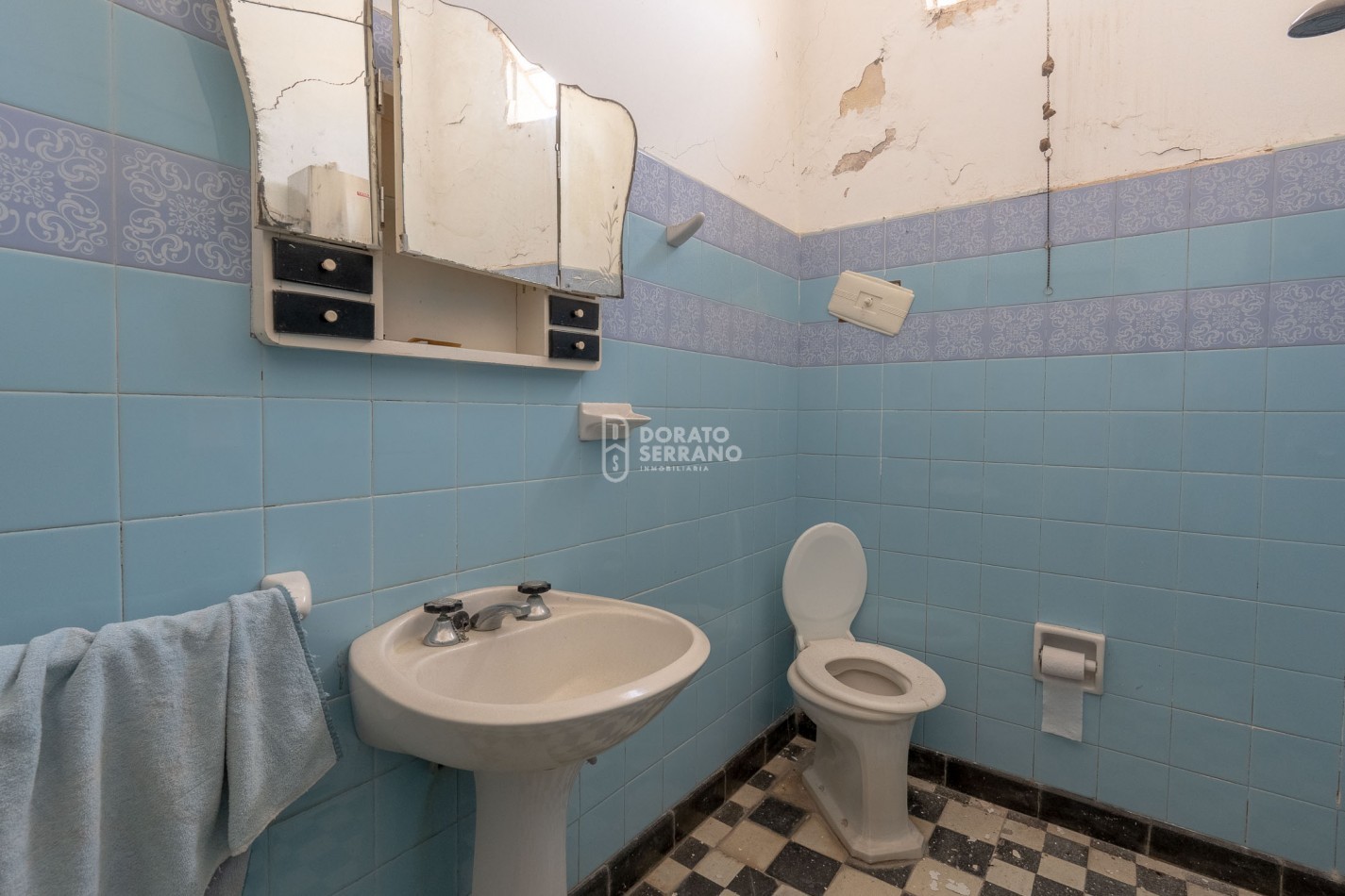 PRACTICA Y BIEN UBICADA.