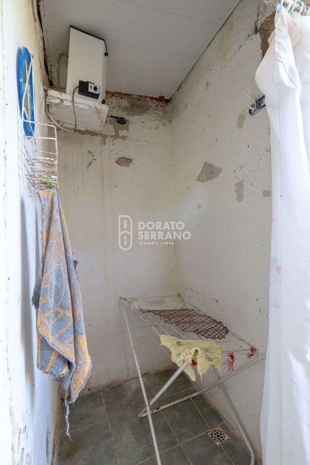 CASA EN EL RIO - BARRIO GALVEZ - PRACTICA Y BIEN UBICADA!