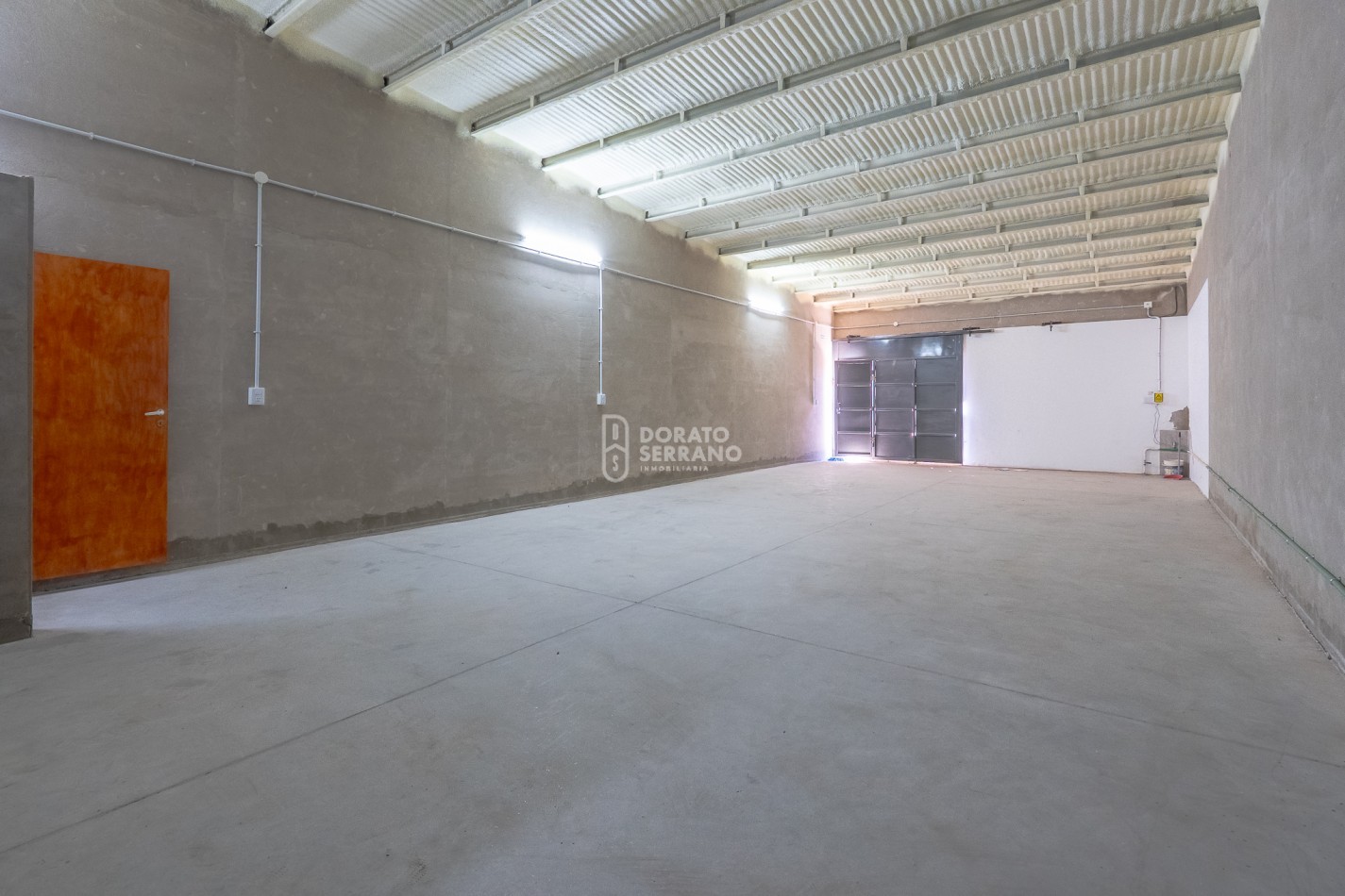 CASA A RECICLAR + GALPON NUEVO!