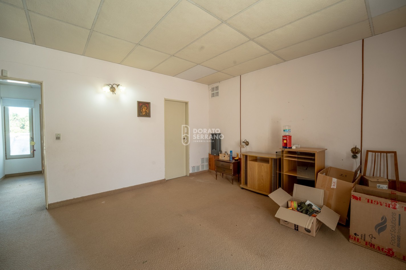 CASA EN BARRIO RESIDENCIAL! LISTA PARA UN NUEVO SUEÑO!