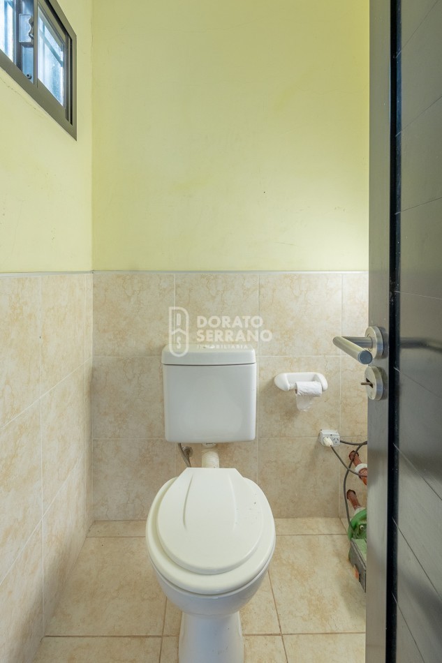 EXTRAORDINARIA! BARRIO GALVEZ - LAGUNA DE LOTTO.