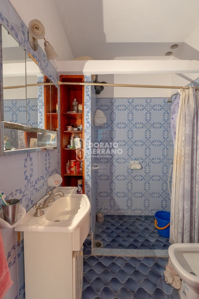 1 CASA DE 2 PLANTAS O 2 DEPTOS. INDEPENDIENTES / A ELECCION! 