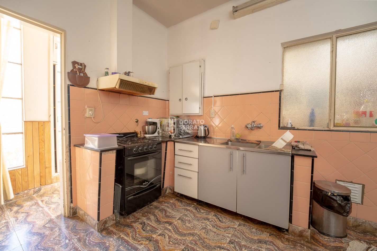 PRACTICA Y BIEN UBICADA! TODOS LOS SERVICIOS!