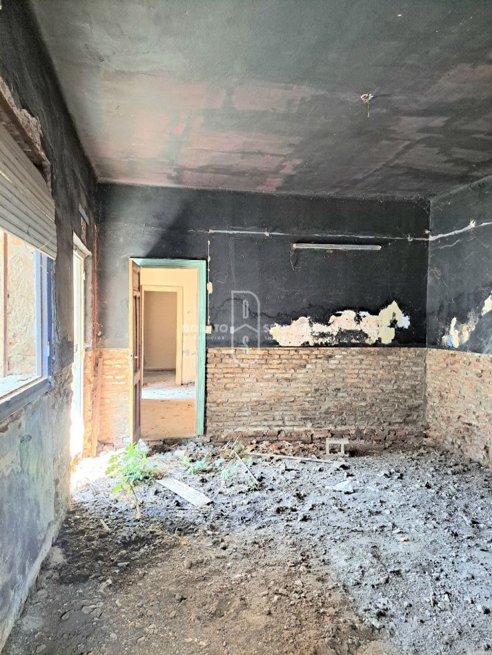 LOCAL FRENTISTA + LOTE Y CONSTRUCCION INTERNOS / AREA CENTRAL.  