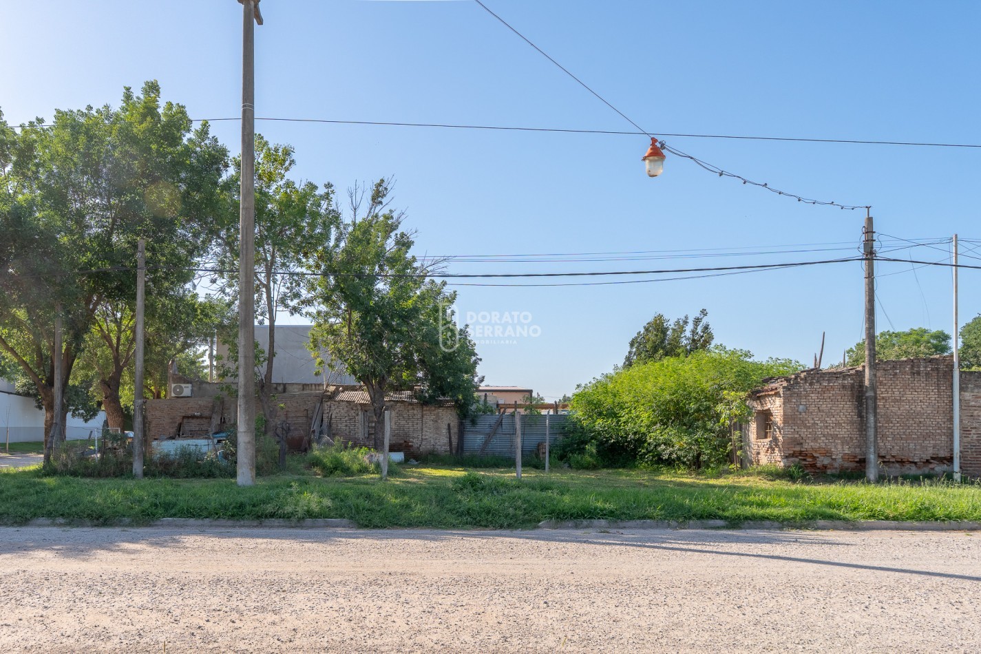 LOTE EN ESQUINA! 20X22,50 / 450 M2 -PERFECTO!