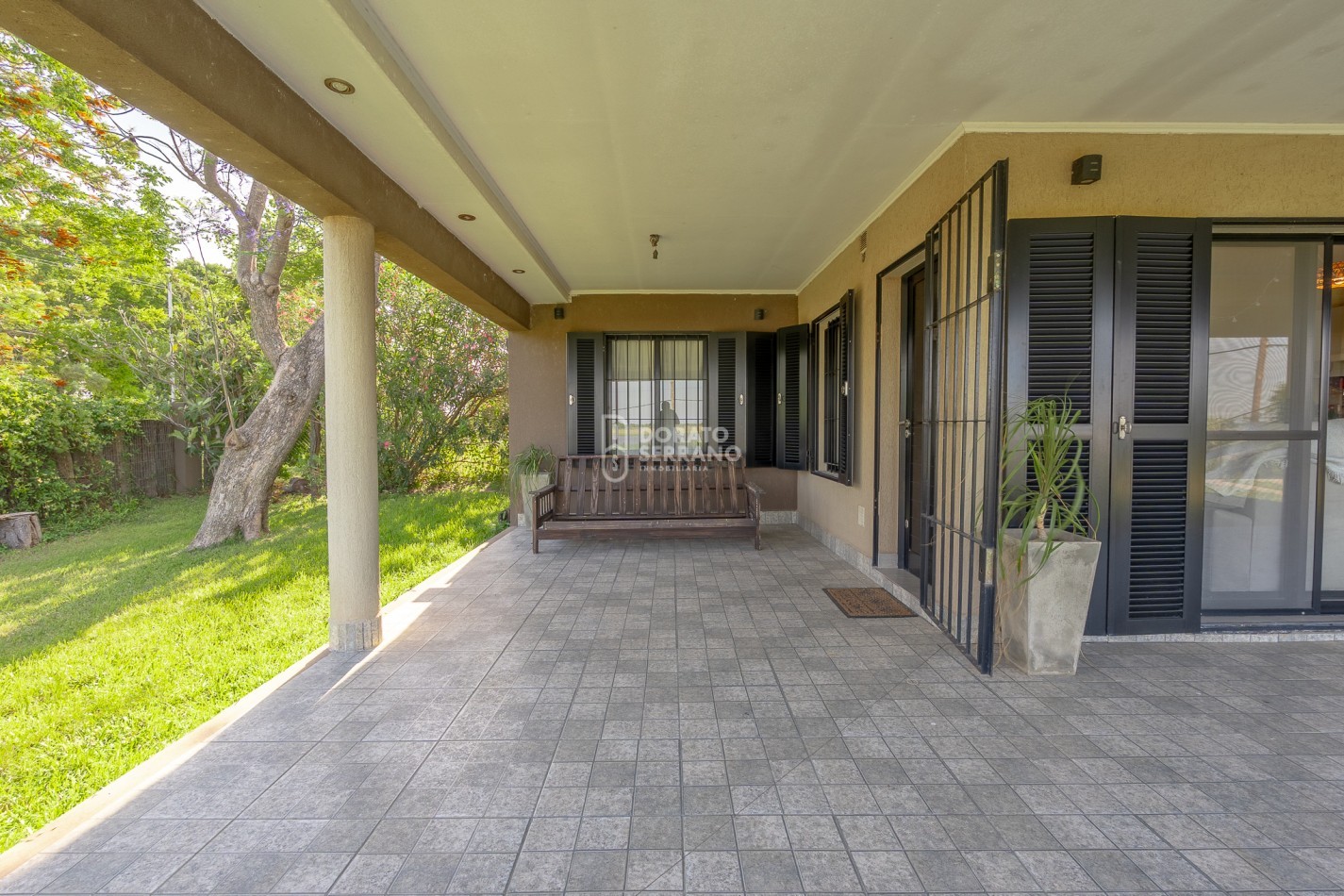 EXTRAORDINARIA! BARRIO GALVEZ - LAGUNA DE LOTTO.