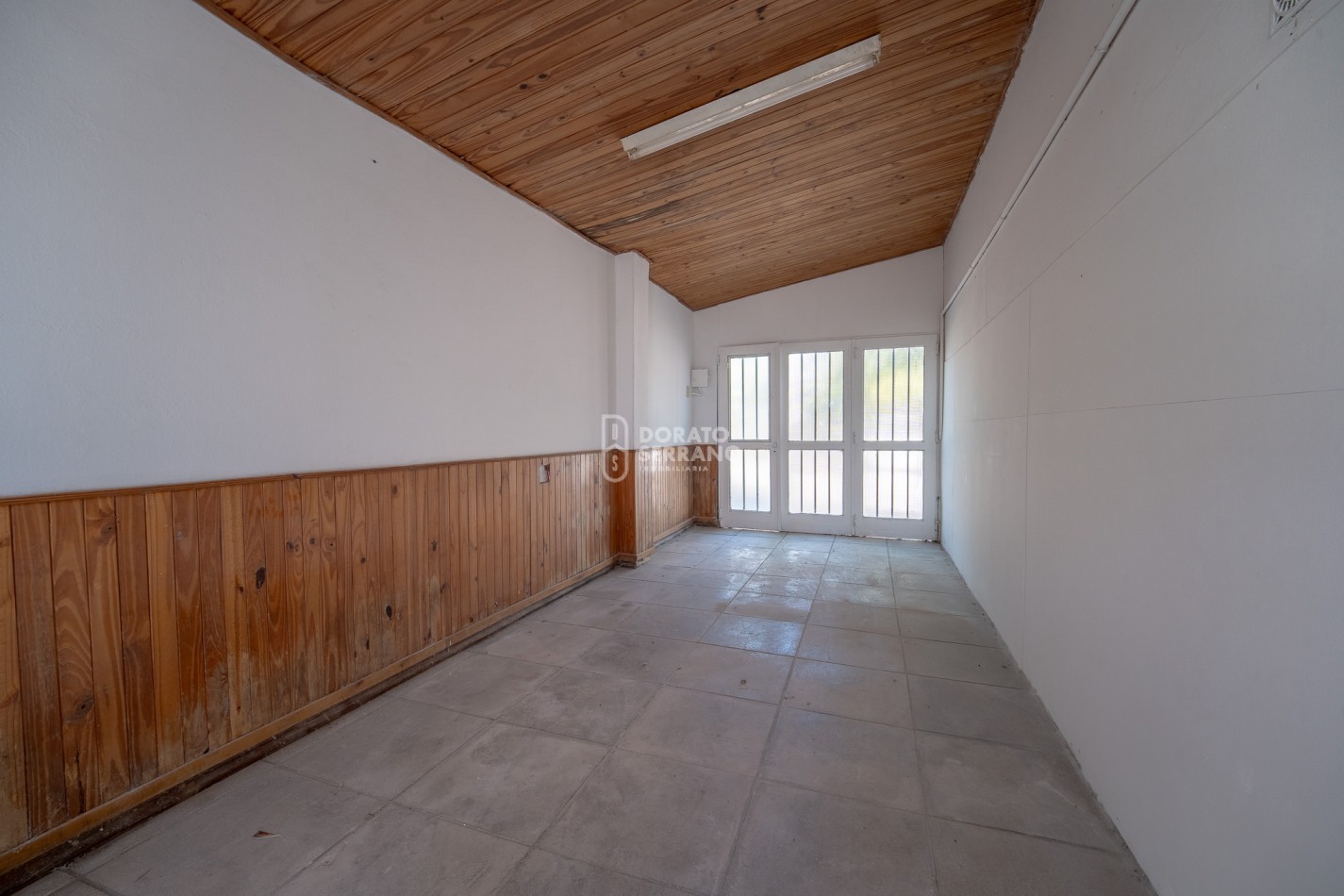 COMPLEJO DE 3 DEPTOS. CENTRICOS + PLUS: LOTE REMANENTE!  