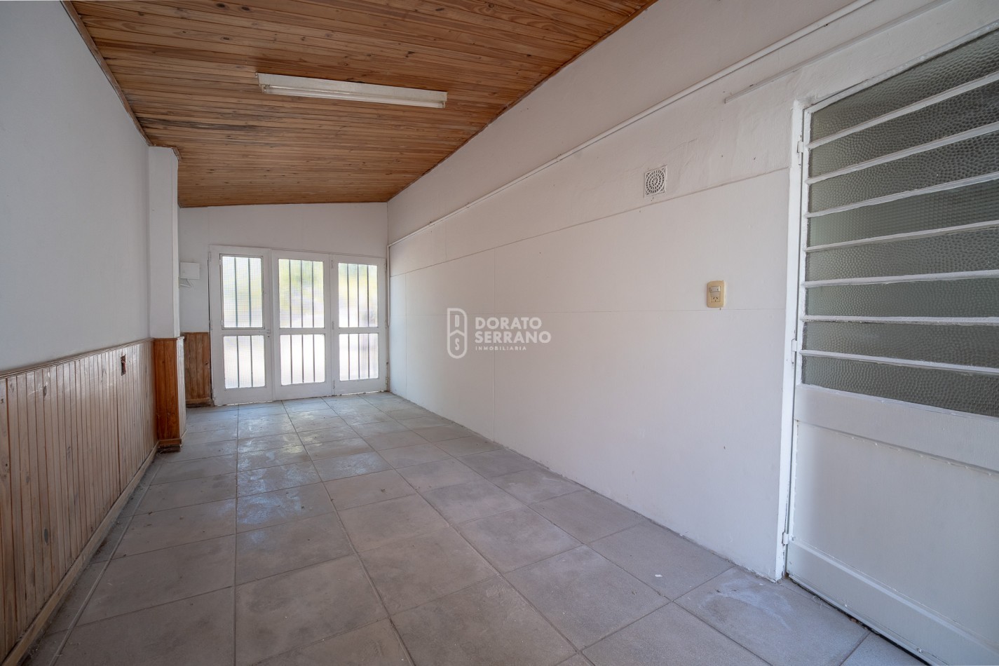 COMPLEJO DE 3 DEPTOS. CENTRICOS + PLUS: LOTE REMANENTE!  