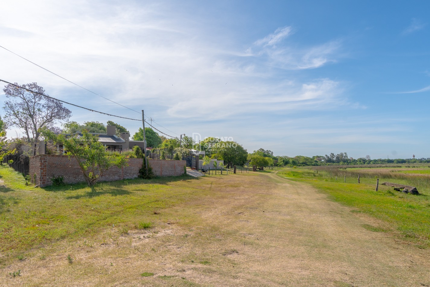 EXTRAORDINARIA! BARRIO GALVEZ - LAGUNA DE LOTTO.