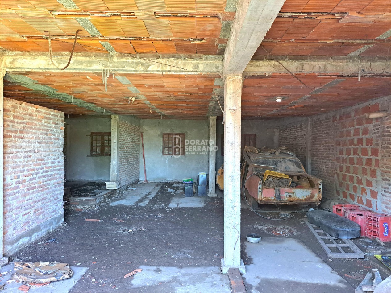 LOCAL ESTRATEGICO EN PEDRONI! ALTO POTENCIAL.