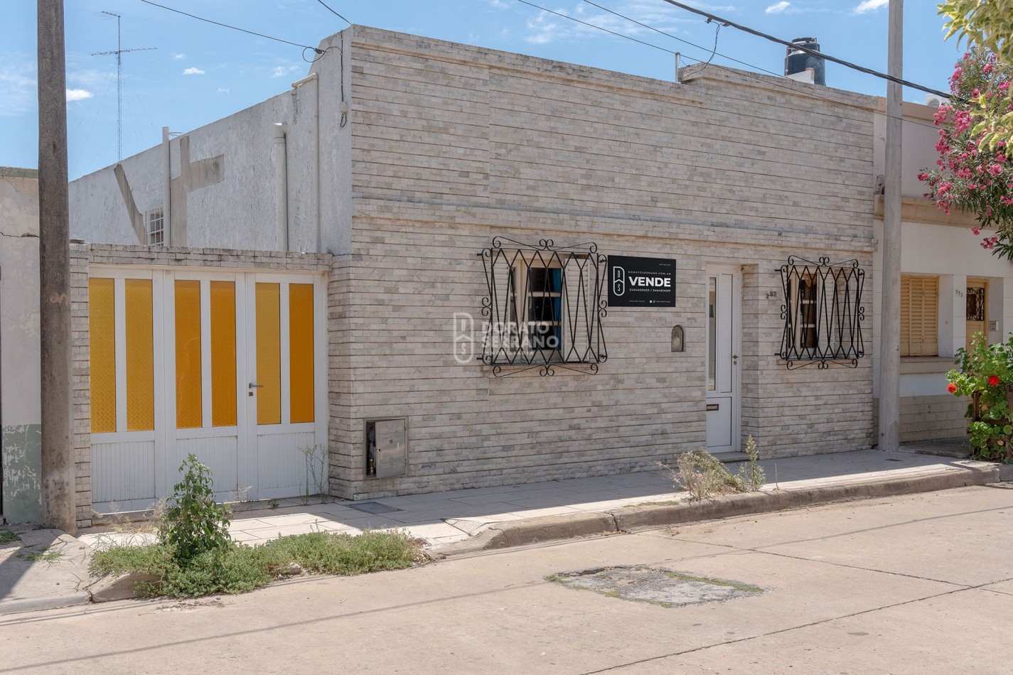 PRACTICA Y BIEN UBICADA.