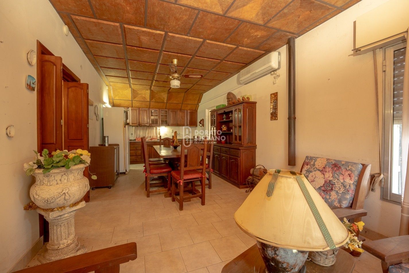 CASA EN EL RIO! GRANDIOSA! BARRIO BASUALDO!