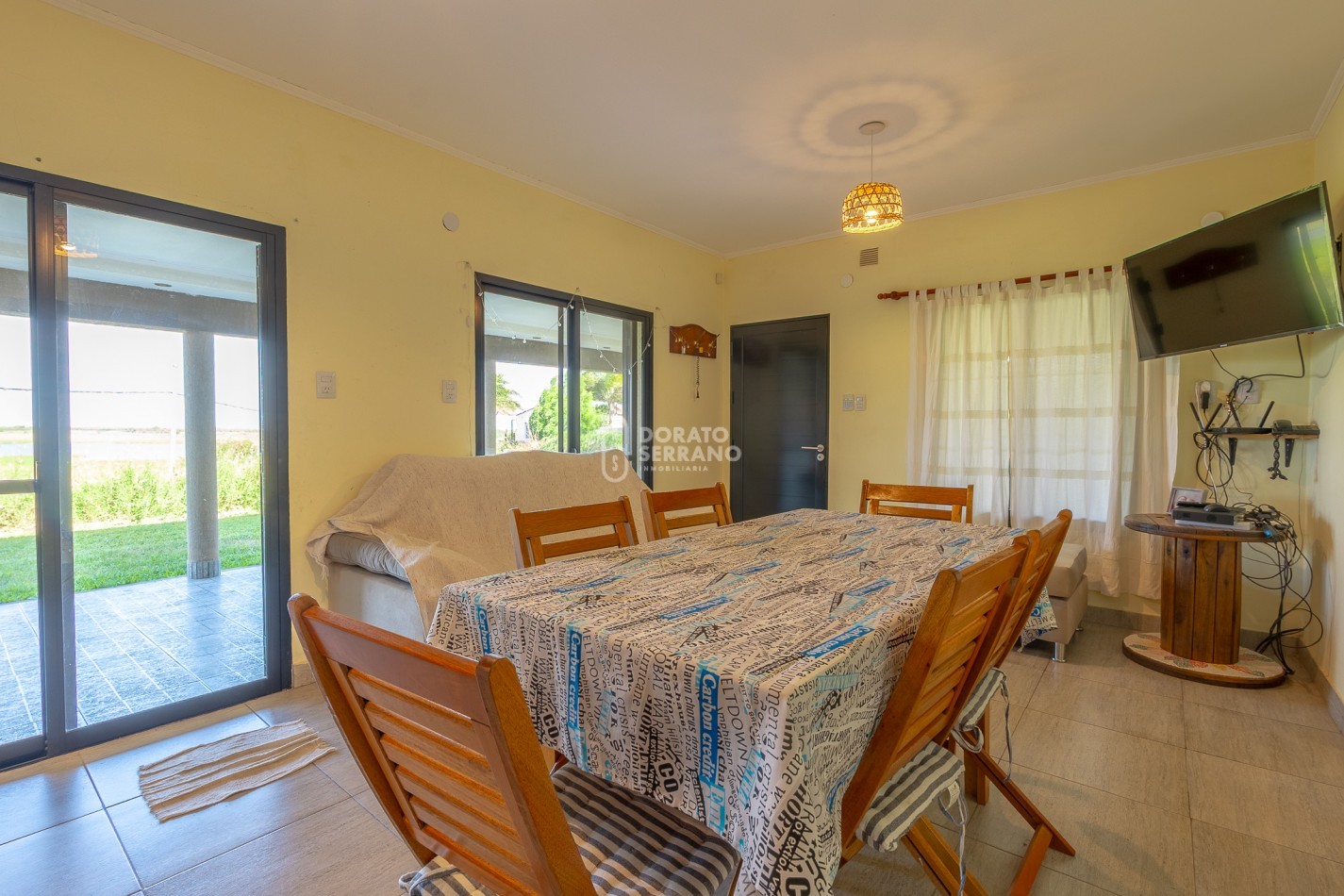 EXTRAORDINARIA! BARRIO GALVEZ - LAGUNA DE LOTTO.