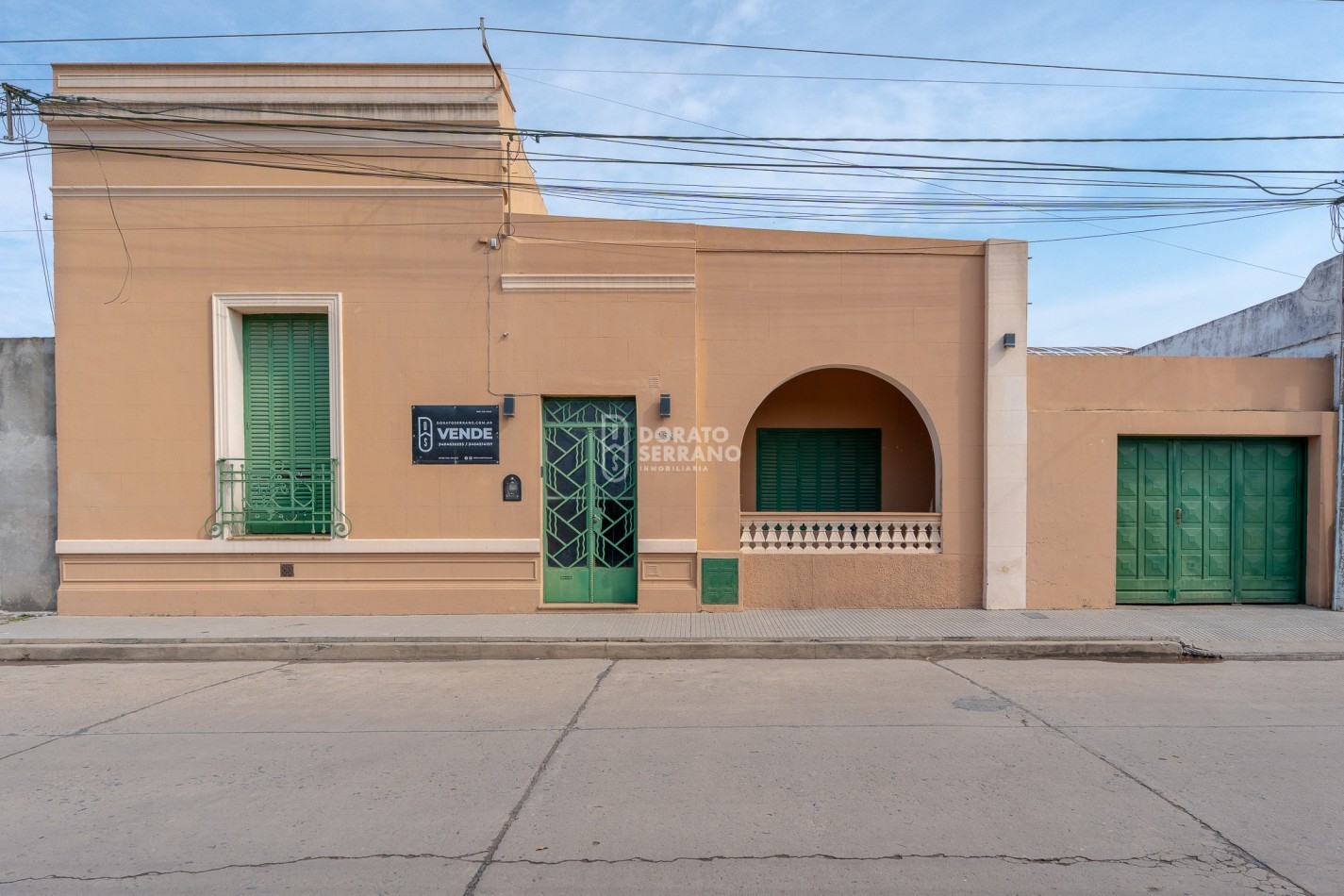 CASA ESTILO COLONIAL - TODOS LOS SERVICIOS!