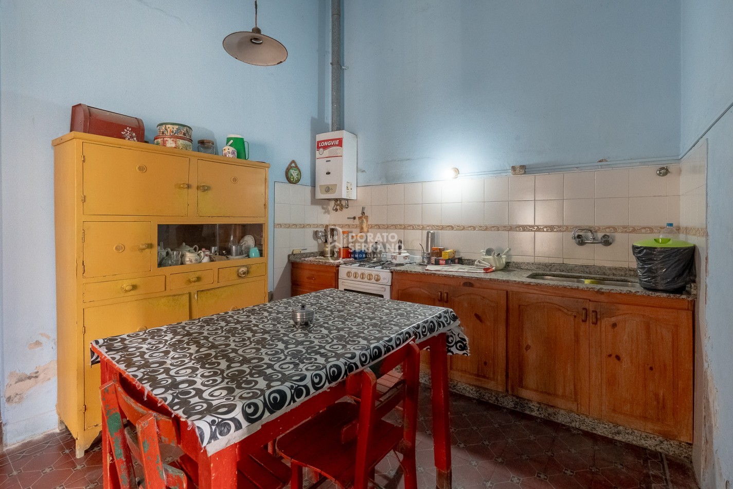 CASA ESTILO COLONIAL - TODOS LOS SERVICIOS!