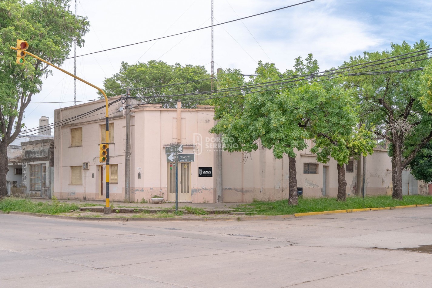42 MTS. DE FRENTE EN ESQUINA! MAXIMAS POSIBILIDADES SOBRE 25 DE MAYO!