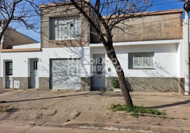 SOBRE AVENIDA! 4 INGRESOS / MAXIMO POTENCIAL!